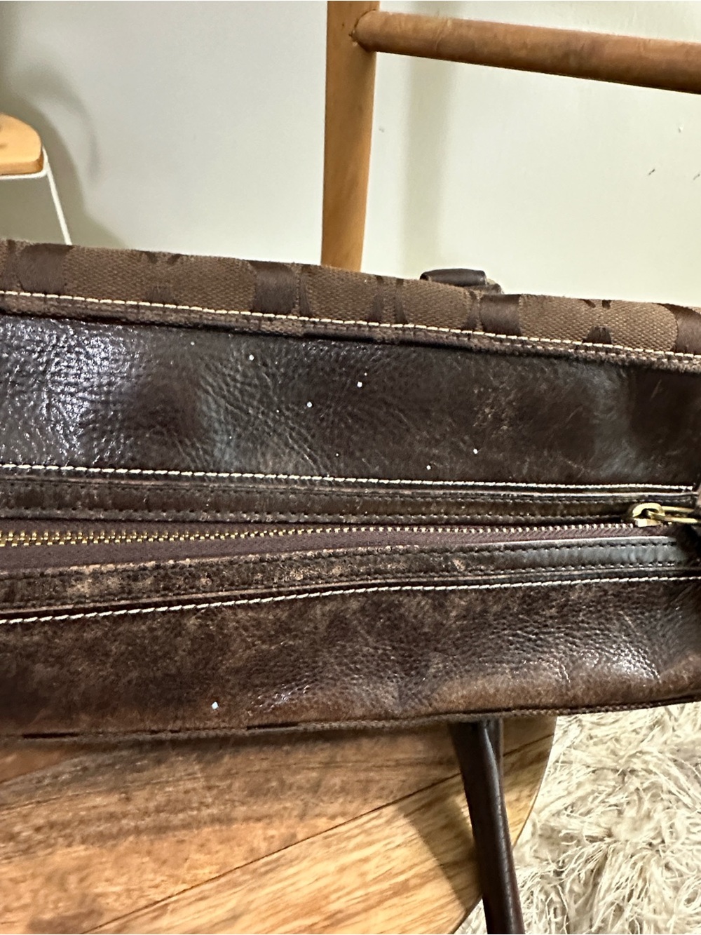 Coach Purse 11063 Brown Hampton Signature
Shoulder Tote Turnlock As Is Damaged - Picture 13 of 17